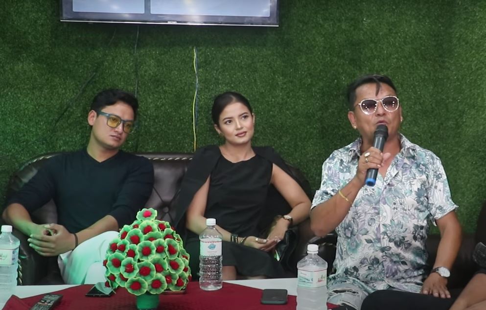माफी माग्दै सोभितले भने, 'महानायक राजेश हमाल नै हुन्'